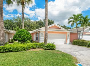 4059 Grove Point Rd, Palm Beach Gardens, FL 33410