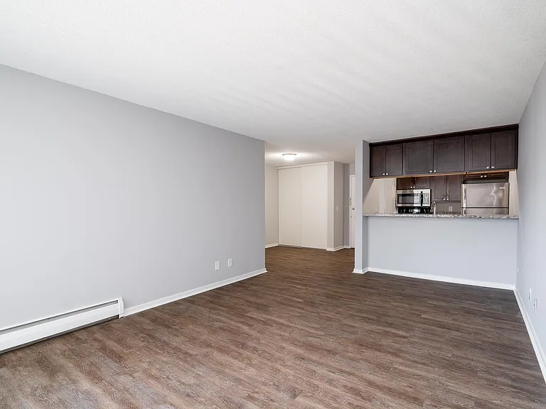 Merriam Park Apartments — Photo 20