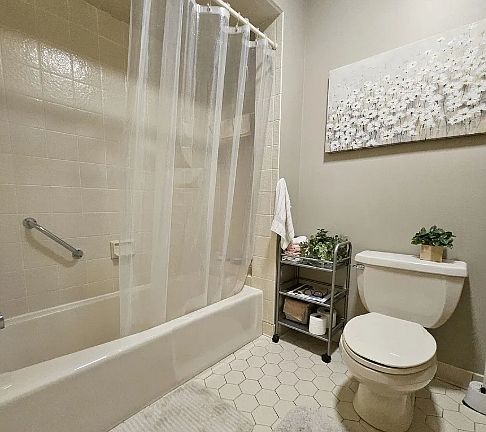 2nd image of 531 S Terrace Dr #A1