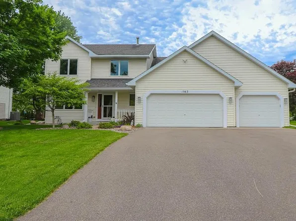 1563 Bluebill Trl, Chanhassen, MN 55317