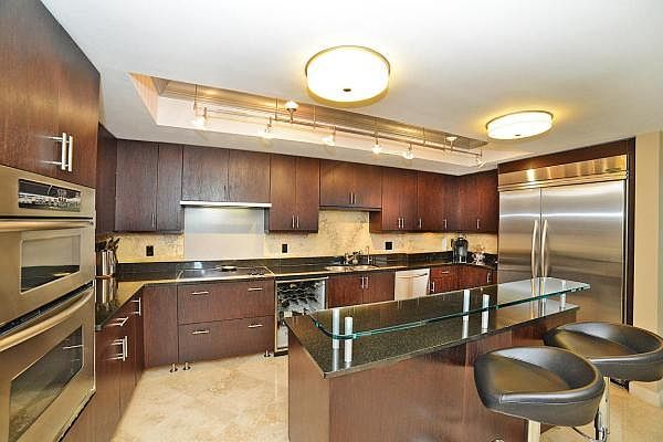 Home For Sale In Palmetto Place