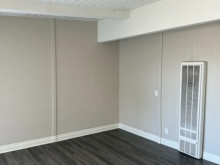 Oxnard Occidental Apartments — Photo 11