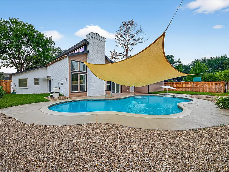 3006 Golden Hills Ln — Photo 41