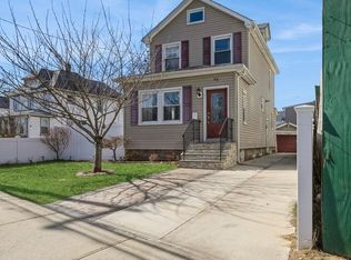 72 East Ave, Valley Stream, NY 11580