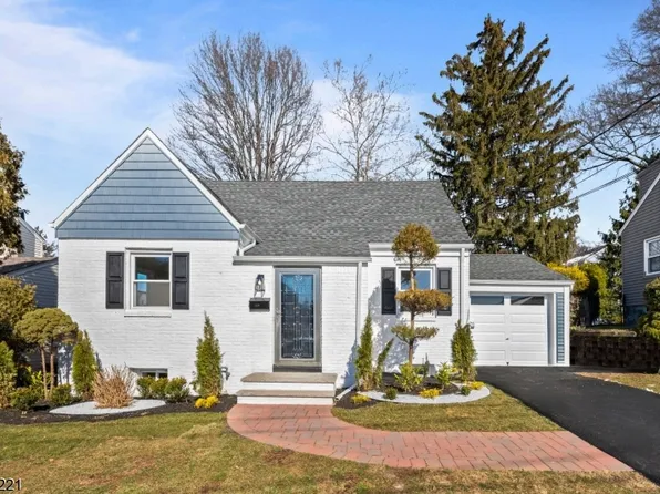 420 Sutton Ave, Hackensack City, NJ 07601