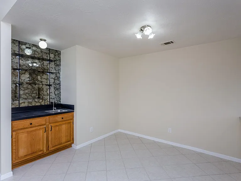 2703 Ferry Lndg — Photo 12