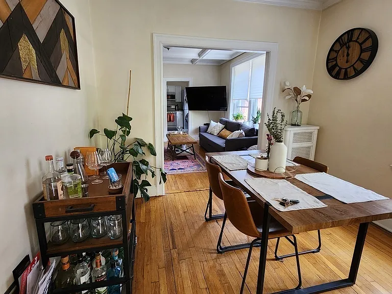 55 Thatcher St #6 — Photo 15