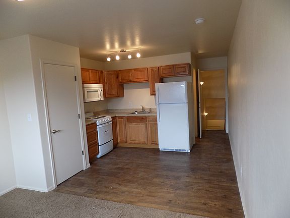 3rd image of 564 S Commercial Dr #4-A