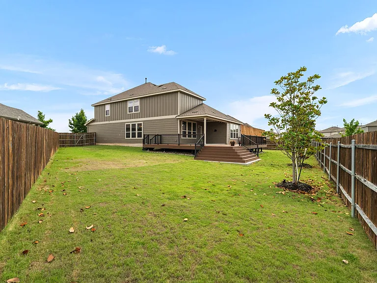 525 Compania Cv — Photo 29