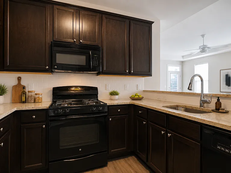 Essex Chase Apartments — Photo 44