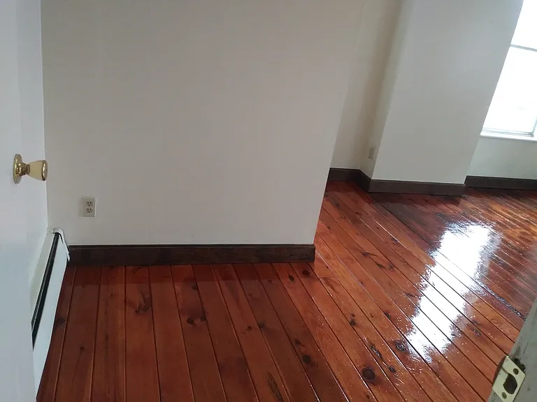 2214 Auburn Ave #2 — Photo 8