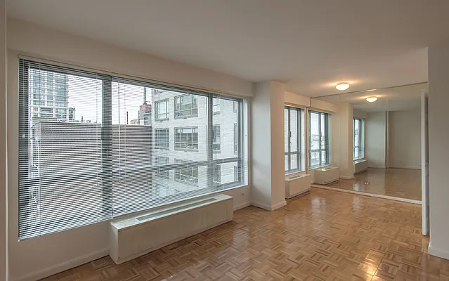 Rented by Solow Realty | media 2