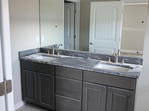 2nd image of 9407 ALMA Street
