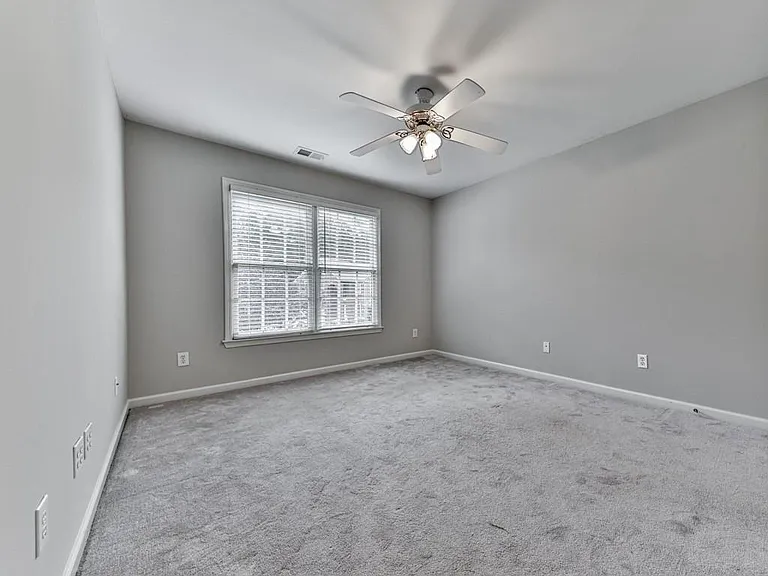 408 Sixes Dr — Photo 32
