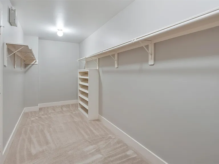 1207 Nagle St — Photo 25