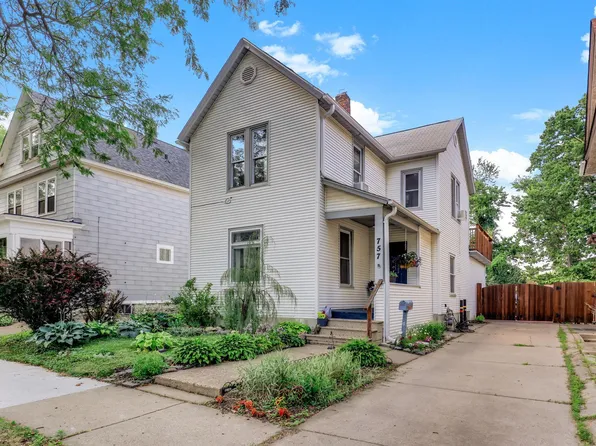 757 Tuscarora Ave, Saint Paul, MN 55102