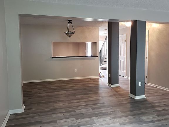 5th image of 4726 Woodglen Ct