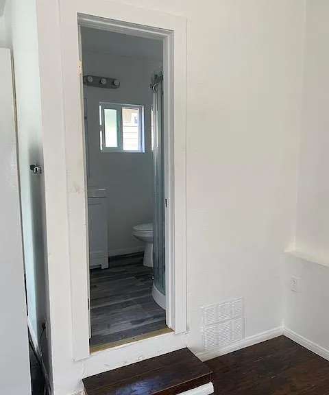 5086 Beech St — Photo 10