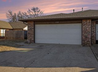 1308 Summerton Pl, Yukon, OK 73099