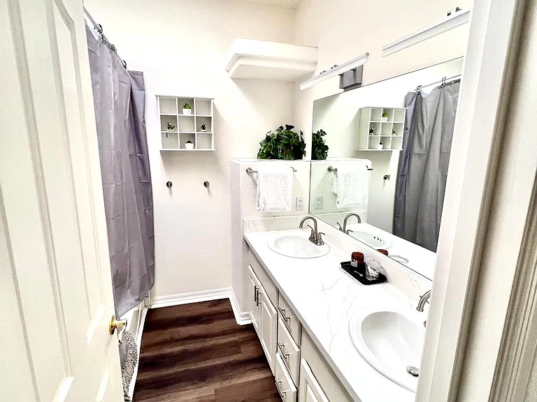 2420 Snead Dr — Photo 17