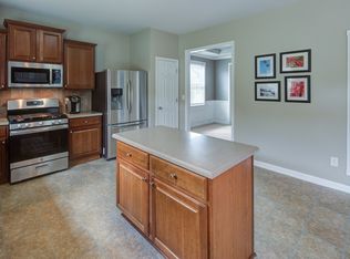 5475 Fieldfreen Dr, Cumming, GA 30028