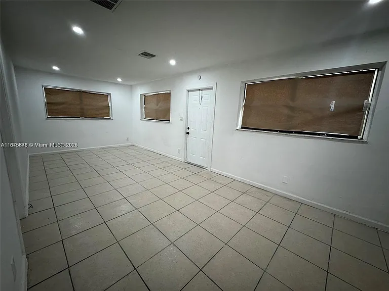 2481 NW 13th Ct #1-2 — Photo 4