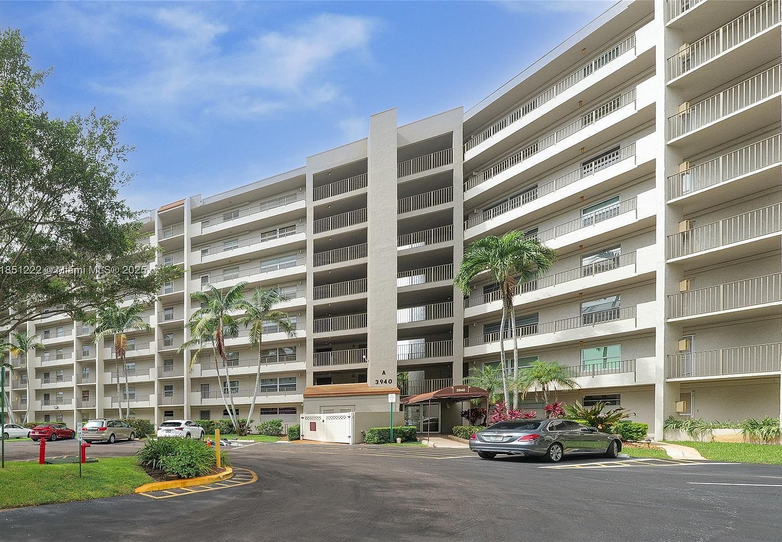 3940 Inverrary Blvd APT 504A