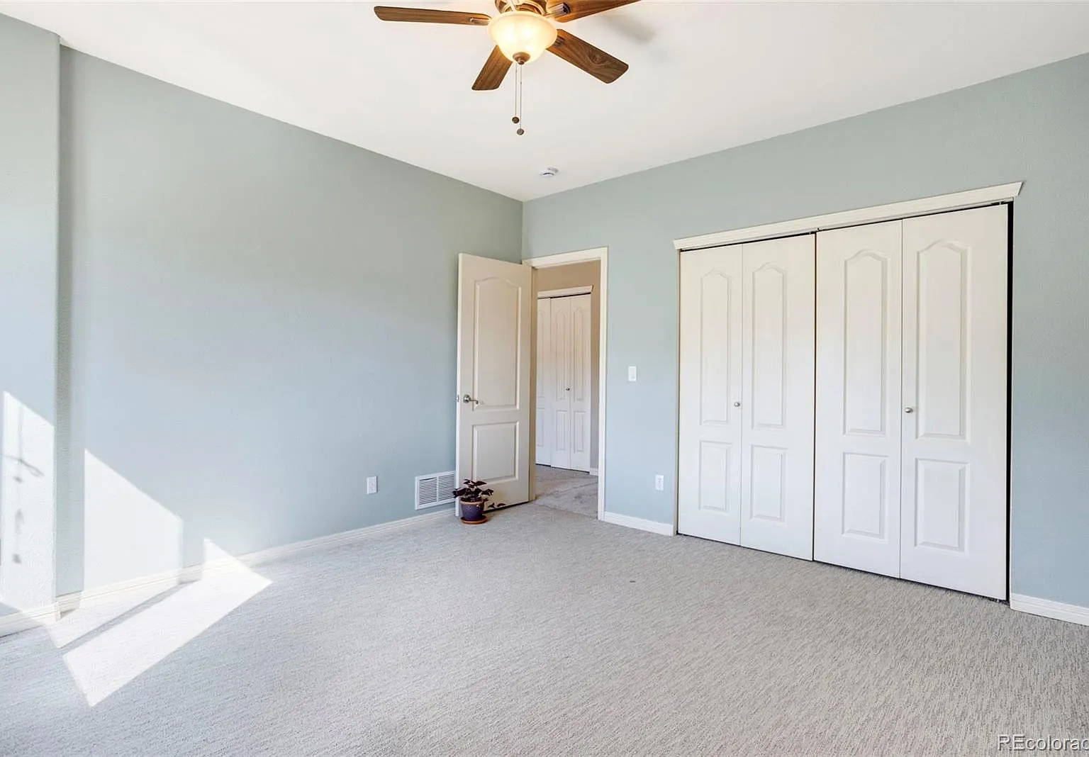 3 bed, 1200 sqft, $1,850 — Photo 4