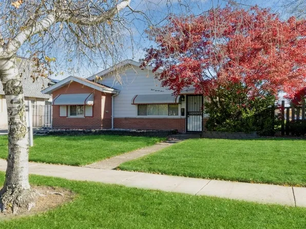 1277 Arthur St, Calumet City, IL 60409
