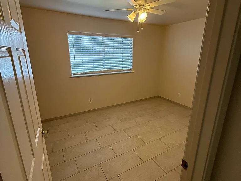 1542 E Alluvial Ave #128 — Photo 16