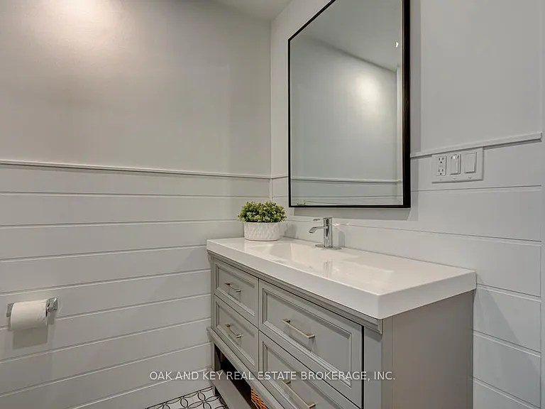 13 Dunwich Dr — Photo 17