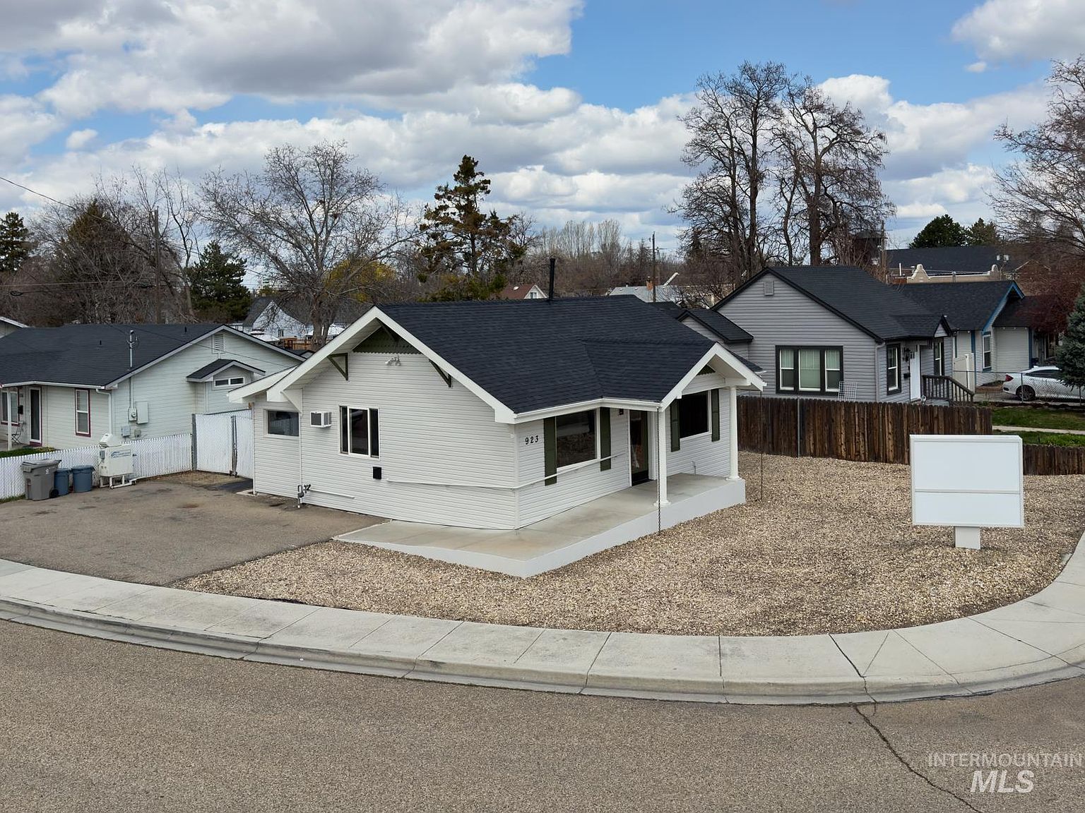 923 16th Ave S, Nampa, ID 83651 Zillow