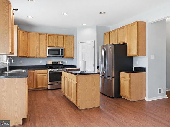 2nd image of 24 Overbrook Rd