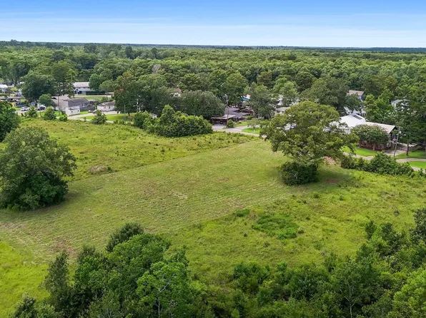 20272 Lynda Dr, Springfield, LA 70462
