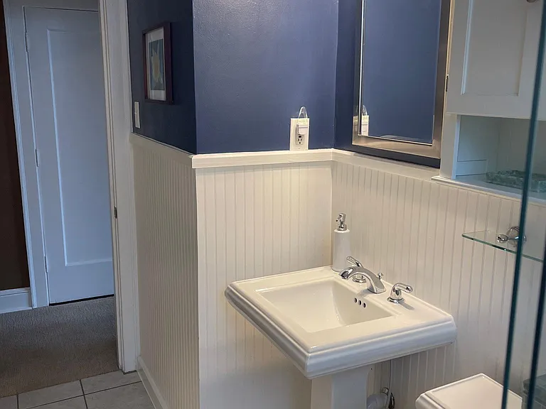 1154 Jefferson St #C — Photo 37