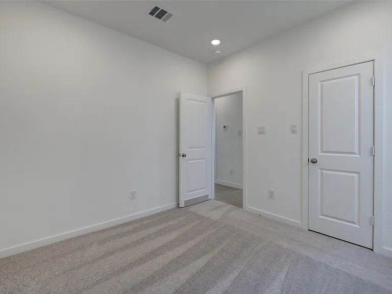 1047 Blue Stone Dr — Photo 30