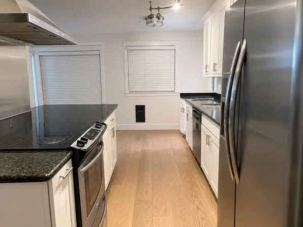3204 81st Pl SE Unit B101, Mercer Island, WA 98040