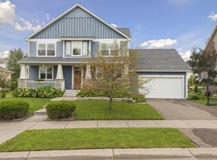 11615 E Laketowne Dr, Albertville, MN 55301