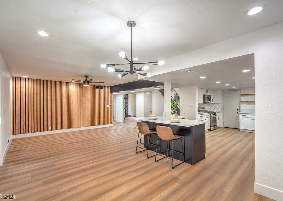 1st image of 4440 El Campana Way