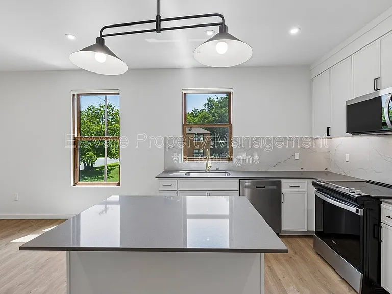Hudson Place — Photo 12