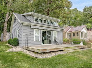 5367 W Diamond Lake Rd, Wawaka, IN 46794
