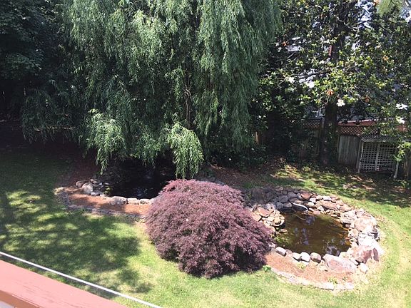 4th image of 804 Woodland Ct