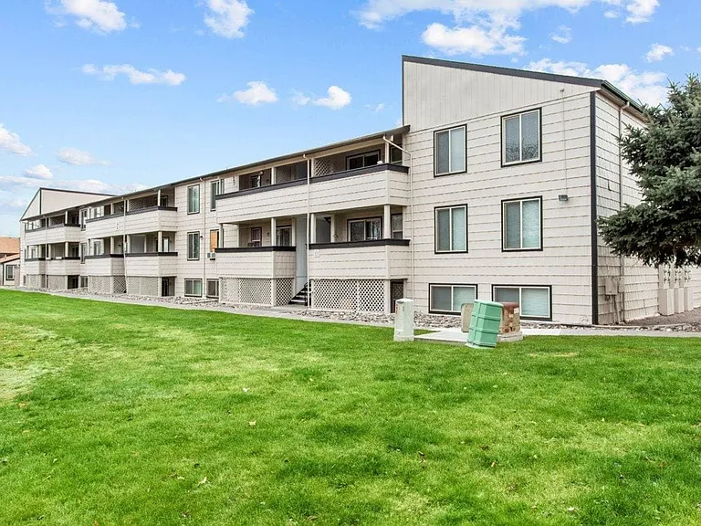 Brix Apartments — Photo 71