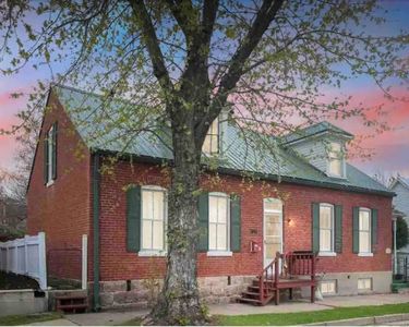 127 E 5th St, Hermann, MO, 65041