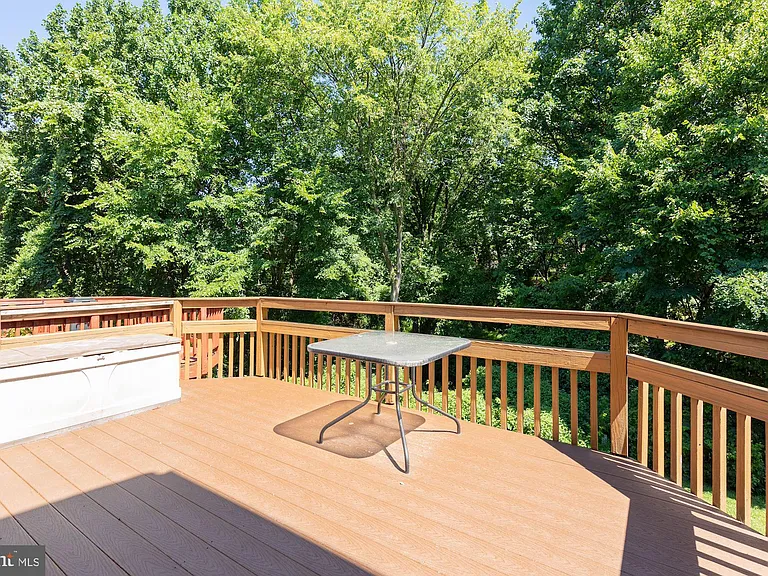 10511 Smithy Ct — Photo 19