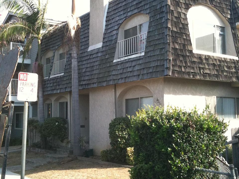 4 unit building