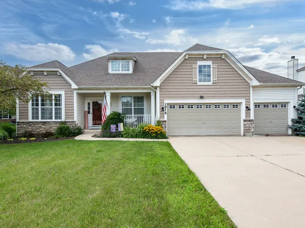 1974 W Broadsmore Ln, Round Lake, IL 60073
