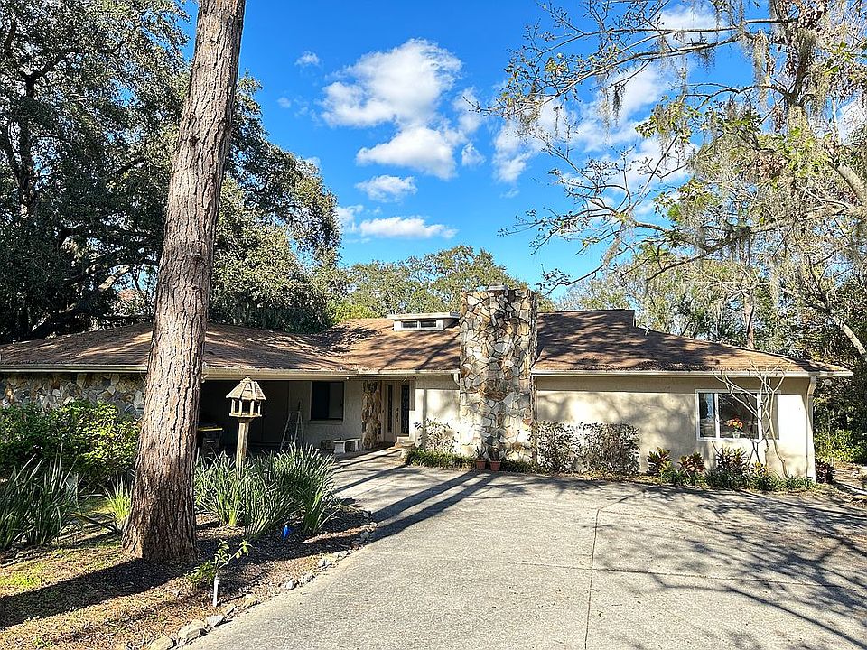Main house 
