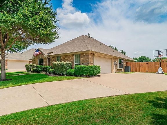 2nd image of 305 Cave River Dr