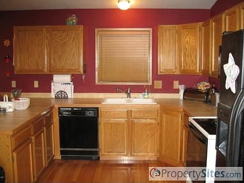 4th image of 6228 41st Ave E